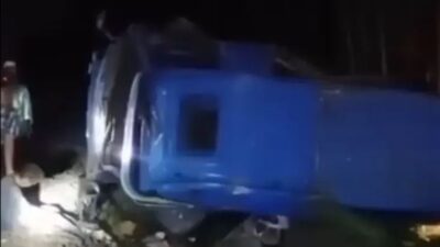 Cerita Penumpang KA Probowangi yang Tabrak Minibus di Lumajang: Cium Bau Gosong