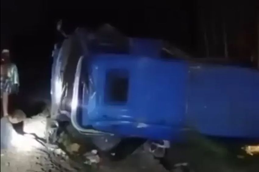 KA Probowangi Tabrak Minibus di Lumajang, Ini Tanggapan KAI