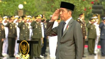 Presiden Jokowi Pimpin Upacara Hari Pahlawan di TMP Kalibata