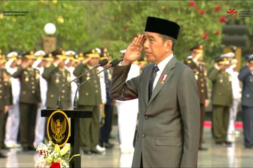 Presiden Jokowi Pimpin Upacara Hari Pahlawan di TMP Kalibata