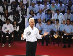 Debat Pilpres 2024, Ganjar Pranowo: Pemerintah Enggak Boleh Baperan