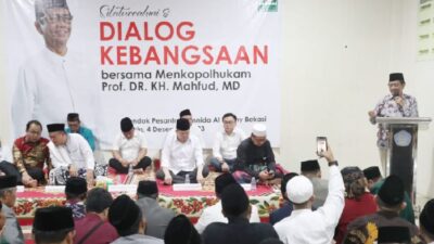 Dialog Kebangsaan bersama Santri dan Kiai se-Bekasi, Mahfud MD Ajak Warga Pesantren Gunakan Hak Politiknya