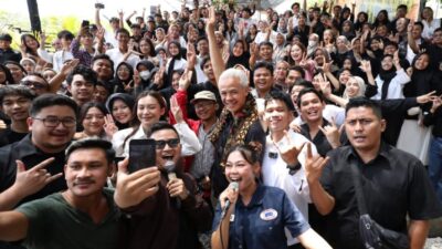 Ganjar Berbagi ke Gen Z-Milenial, Sampaikan Pentingnya Proses Kreatif dan Restu Orang Tua