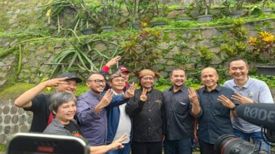 Ketua Bidang Keagamaan DPP Partai Perindo Dampingi Mahfud MD Silaturahmi ke Solihin GP