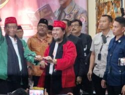 Mahfud MD Disambut Antusias Jawara Banten