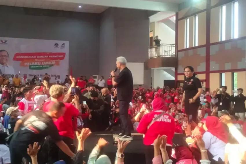 Sikap Ganjar Pranowo Bakal Evaluasi Omnibus Law Patut Diapresiasi