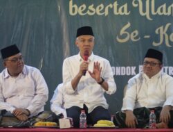 Silaturahmi ke Kiai dan Ulama se-Bekasi, Ganjar Komitmen Tingkatkan Kesejahteraan Guru Ponpes