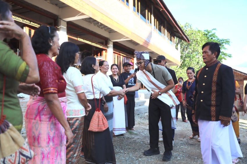 Tiba di Desa Sa’dan Toraja, Alam Ganjar Disambut Teriakan Ganjar Presiden