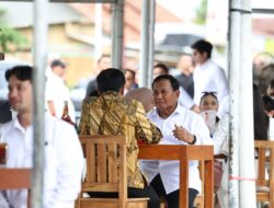 Jokowi dan Prabowo Makan Bakso Bareng, Berdoa untuk Kesuksesan Usaha Kuliner Sholeh