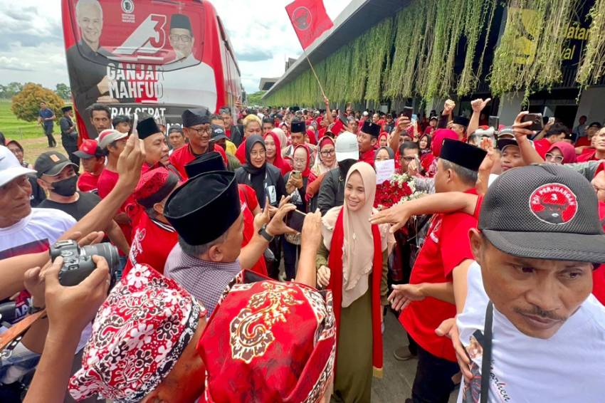 Atikoh Ingatkan Kaum Ibu di Banyuwangi Terapkan Pola Hidup Sehat demi Cegah Polio