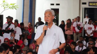 Ganjar Nongkrong Bareng Gen Z dan Milenial Cilacap, Berdialog soal Peran Anak Muda