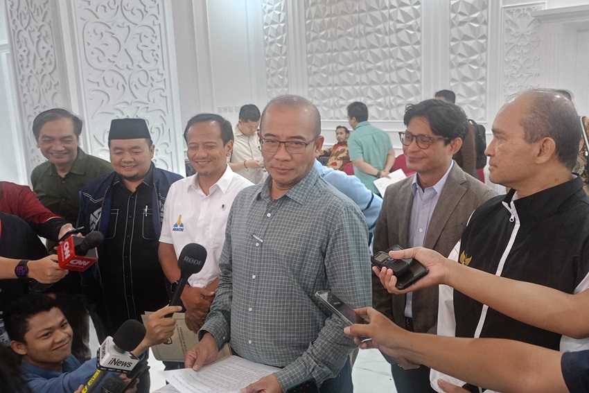 Debat Terakhir Pilpres 2024 Tetap Dihadiri 75 Orang Tim Pasangan Calon