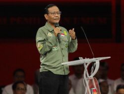 Prasetyo Edi Puji Penampilan Mahfud MD di Debat Cawapres: Sesuai Aturan dan Etika