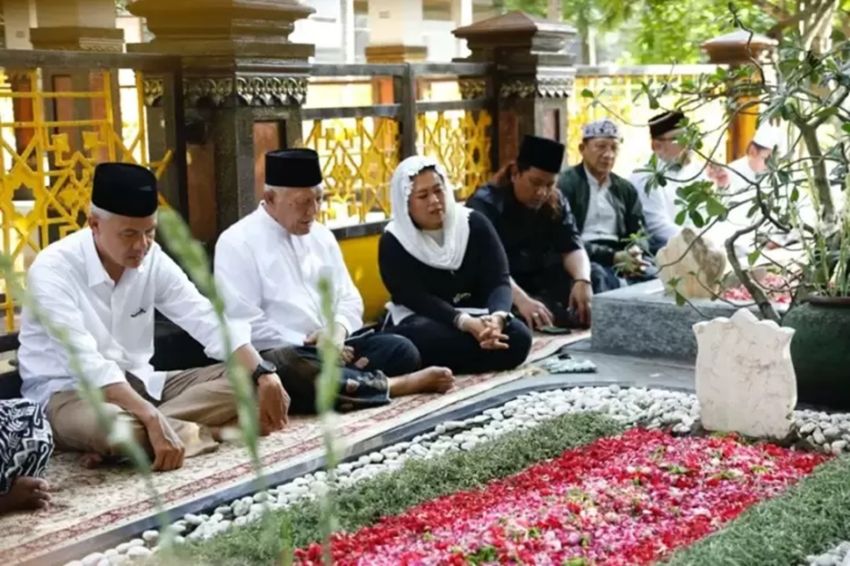 Ziarah Makam Kakek Cak Imin, Warga Teriaki Ganjar Presiden