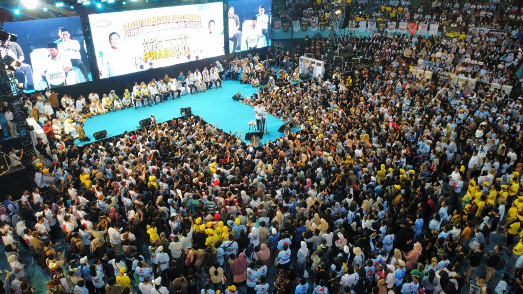 Prabowo tiba di Makassar, ribuan warga serukan ‘All in Prabowo!’