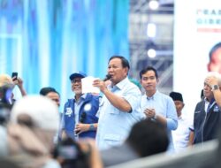 Prabowo Subianto Mengajak Puluhan Ribu Warga di Bandung Untuk Berdoa bagi Palestina Seiring dengan Isra Mi’raj