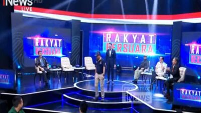 Hadiri Acara Rakyat Bersuara, Rocky Gerung Jalan Mundur Simbolkan Keadaan Demokrasi