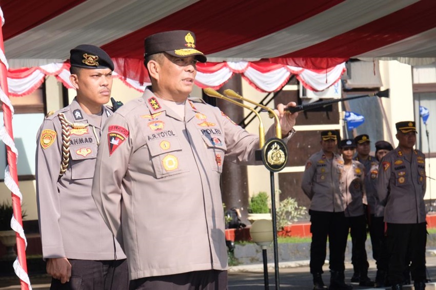 Jejak Karier Irjen Pol Angesta Romano Yoyol, Jenderal yang Berurusan dengan Batu