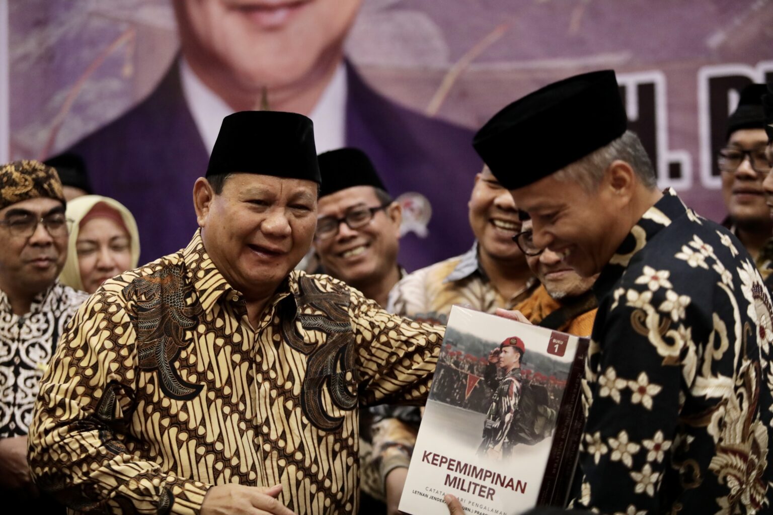 Prabowo Subianto: Membahas Sisi Lain – prabowo2024.net