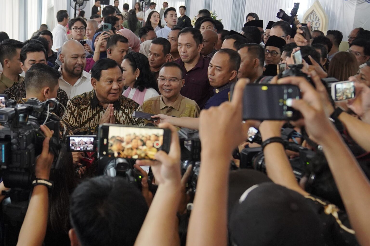 Prabowo Subianto Meminta Maaf Lahir Batin kepada Rekan-Rekan Media di Hari Kedua Lebaran