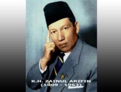 Kisah KH Zainul Arifin yang Tertembak saat Salat Bersama Bung Karno