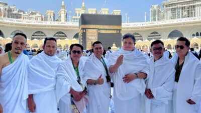 Mensyukuri Hasil Pemilu 2024, Petinggi Golkar Tunaikan Umrah