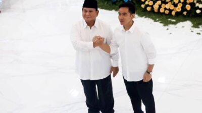 Prabowo-Gibran Bertemu Jokowi di Istana Selama 2 Jam