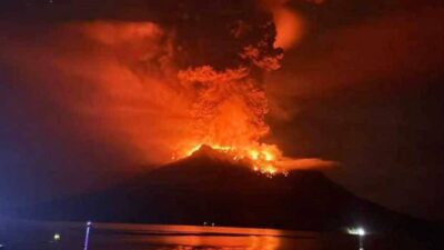 BNPB Tepis Isu Pulau Tagulandang Bakal Tenggelam jika Gunung Ruang Kembali Erupsi