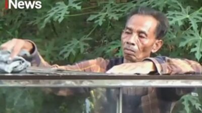 Nabung Rp10 Ribu Selama 18 Tahun, Tukang Sate Wujudkan Mimpi Naik Haji