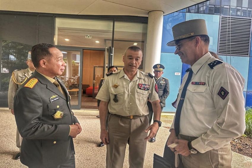 Perkuat Kerja Sama Pertahanan, Panglima TNI Kunjungi Markas Angkatan Bersenjata Perancis