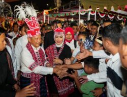 Mendagri Jadi Inspektur Upacara Penurunan Bendera, Masyarakat Alor NTT Bergembira