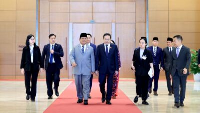 Prabowo Subianto Meets with Vietnam Prime Minister, Commends Independence Struggle