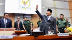 Prabowo Subianto Says Goodbye and Apologizes in Last DPR Session: We Have Bigger Responsibilities Ahead