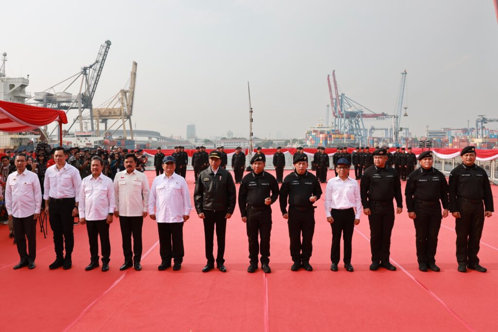 Pasukan TNI AL Menggelar Kemeriahan dengan 55 Kapal Perang dan 25 Pesawat Udara Dikerahkan