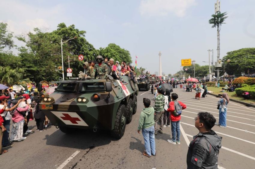 Ketua DPR Harap TNI Terus Mencintai Rakyat dan Tingkatkan Kekuatan Teknologi