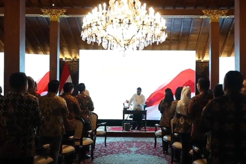 Momen Prabowo Terima Ucapan Ulang Tahun saat Pembekalan Calon Wakil Menteri di Hambalang