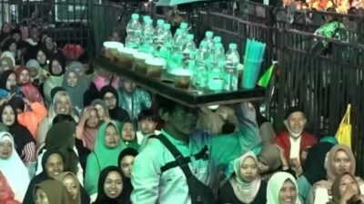 Penjual Es Dihina Gus Miftah: Menjanjikan Umrah.