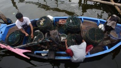 “Penemuan Kepemimpinan Ganda HNSI: Solusi Nelayan Indonesia”