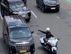 “Viral Mobil RI 36 Terobos Macet: Mahfud MD Kaget!”