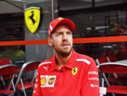 Vettel Mendukung Hamilton Juara F1 dengan Tim Ferrari