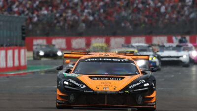 United Autosports 95 Melihat Peluang Podium Terampas oleh Penalti