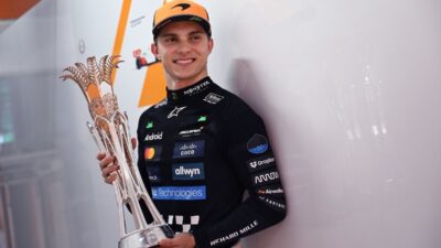 Verstappen Terinspirasi oleh Pengaruh Webber pada Piastri