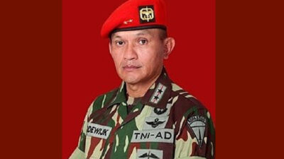 7 Fakta Mualaf Jenderal Kopassus Lodewijk F Paulus