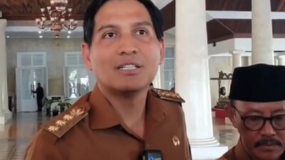 Bima Arya Sarankan Lucky Hakim Gunakan Transportasi Umum saat Magang