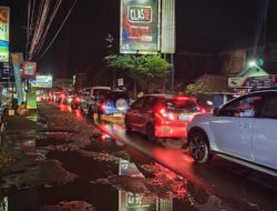 Antrean 10 Kilometer di Jalur Gentong Tasikmalaya Menuju Bandung