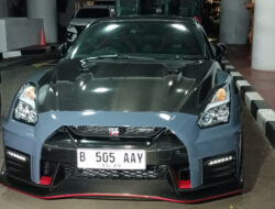 Kejagung Sita Mobil Mewah dan Uang Asing dalam Kasus Suap Migor