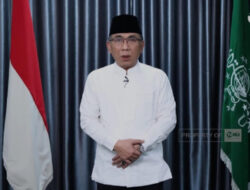 Paus Fransiskus: Dedikasi Kepada Kemanusiaan