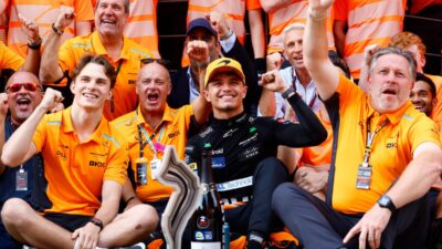 Kisah Sukses Zak Brown Mengangkat Kembali McLaren F1