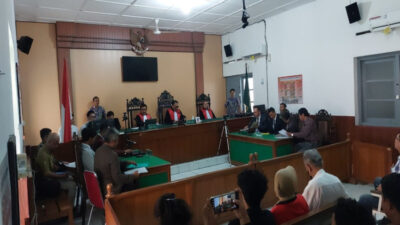 PN Solo Menunda Sidang Gugatan Wanprestasi Mobil Esemka