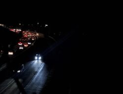 Implementasi One Way Tol Kalikangkung oleh Polisi